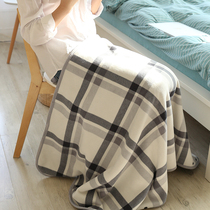 Summer air-conditioned travel blanket Sofa nap Flannel shawl blanket Single warm thickened blanket Soft small blanket