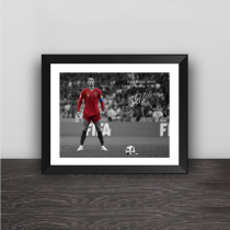 Real Madrid Ronaldo hat trick solid wood decoration photo frame photo wall table setting art hanging frame Ronaldo Portugal