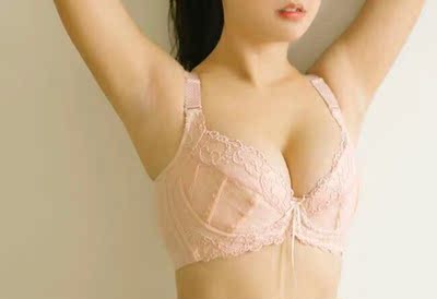 外漏的皮肤白白的是不错,但私处腋下这些地方如果黑黑的,被人看到了,直接让美丽大打折扣。这款我拿来去腋下黑色素效果是真的超级棒棒的,我是一有空就涂抹下。同事说腋下黑色素不好去掉,我还就不信了,每天使用2-3次,按摩完一点不油腻。这里的不足改善了,以后再也不怕别人看笑话了。第二瓶快用完了,等用完了一定来回购 外漏的皮肤白白的是不错,但私处腋下这些地方如果黑黑的,被人看到了,直接让美丽大打折扣。这款我拿来去腋下黑色素效果是真的超级棒棒的,我是一有空就涂抹下。同事说腋下黑色素不好去掉,我还就不信了,每天使用2-3次,按摩完一点不油腻。这里的不足改善了,以后再也不怕别人看笑话了。第二瓶快用完了,等用完了一定来回购