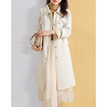 MOHOMO Mohan Yimei 2021 New style winter temperament exquisite pearl small fragrant wind Korean version waist thin coat