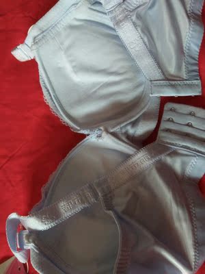 买过3次了。质量还是那么好。款式样式都是我喜欢的。 买过3次了。质量还是那么好。款式样式都是我喜欢的。