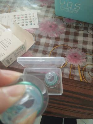 宝贝收到了，外观设计简单漂亮干净，材质柔软适中，价格不贵质量不错真心不错值得购买推荐，店家服务态度不错。很不错的购物呢