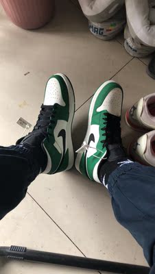 正正正！第二双AJ非常cool，趁现在价格还没起飞可以入手！