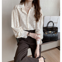 Chao brand Korean lace shirt female 2021 spring new womens heart machine design sense niche light mature long sleeve top