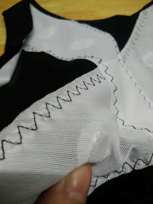 洗了穿上后才来评论,可以,贴身,舒服。 当大家看到我这一篇评论时,证明我是对产品的满意和认可,每次逛淘宝时都经常看到有人评论说五十字以上还是多少,说是能增加淘气值还是什么的,所以就提前打好这些话,然后复制粘贴过来了,人懒没办法(ಡωಡ)hiahiahia,对产品不满意的情况下就不会加这些字上来的。 洗了穿上后才来评论,可以,贴身,舒服。 当大家看到我这一篇评论时,证明我是对产品的满意和认可,每次逛淘宝时都经常看到有人评论说五十字以上还是多少,说是能增加淘气值还是什么的,所以就提前打好这些话,然后复制粘贴过来了,人懒没办法(ಡωಡ)hiahiahia,对产品不满意的情况下就不会加这些字上来的。