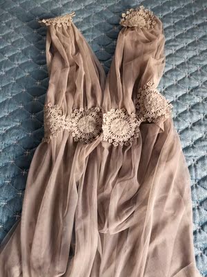 衣服收到了,发货速度很快,挺喜欢的,谢谢老板还送的小礼物。 衣服收到了,发货速度很快,挺喜欢的,谢谢老板还送的小礼物。