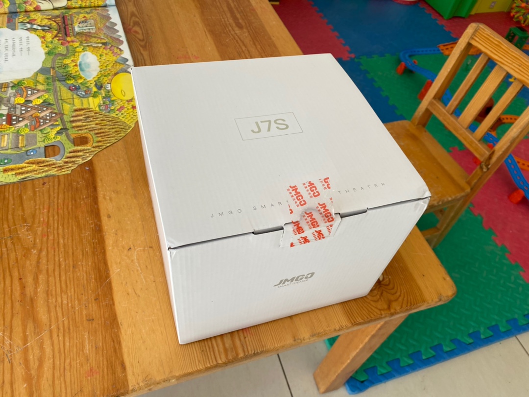 揭秘真相坚果J7S投影仪怎么样啊?质量到底差不差?