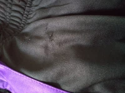 质量一般般，一买来就有点起皱，其他方面还好