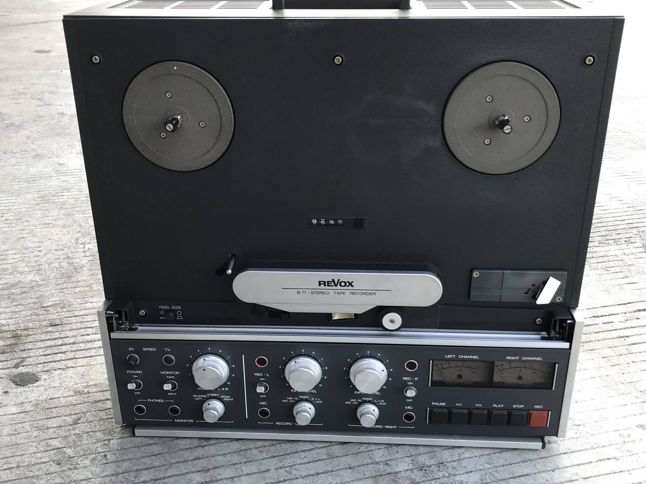 Four-track opening machine REVOX B77 German REVOX opening machine 9 new