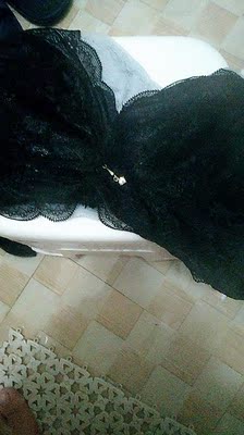 买了好多次了，真的穿起来很舒服，非常喜欢这个牌子的内衣，介绍好多朋友了，都很喜欢，真是一穿就会爱上的内衣。有活动买真是合算，有活动就必须要买哈哈！这次还送了小内裤要是可以指定就更加好了，买了好多次了，真的穿起来很舒服，非常喜欢这个牌子的内衣，介绍好多朋友了，都很喜欢，真是一穿就会爱上的内衣。有活动买真是合算，有活动就必须要买哈哈！这次还送了小内裤要是可以指定就更加好了