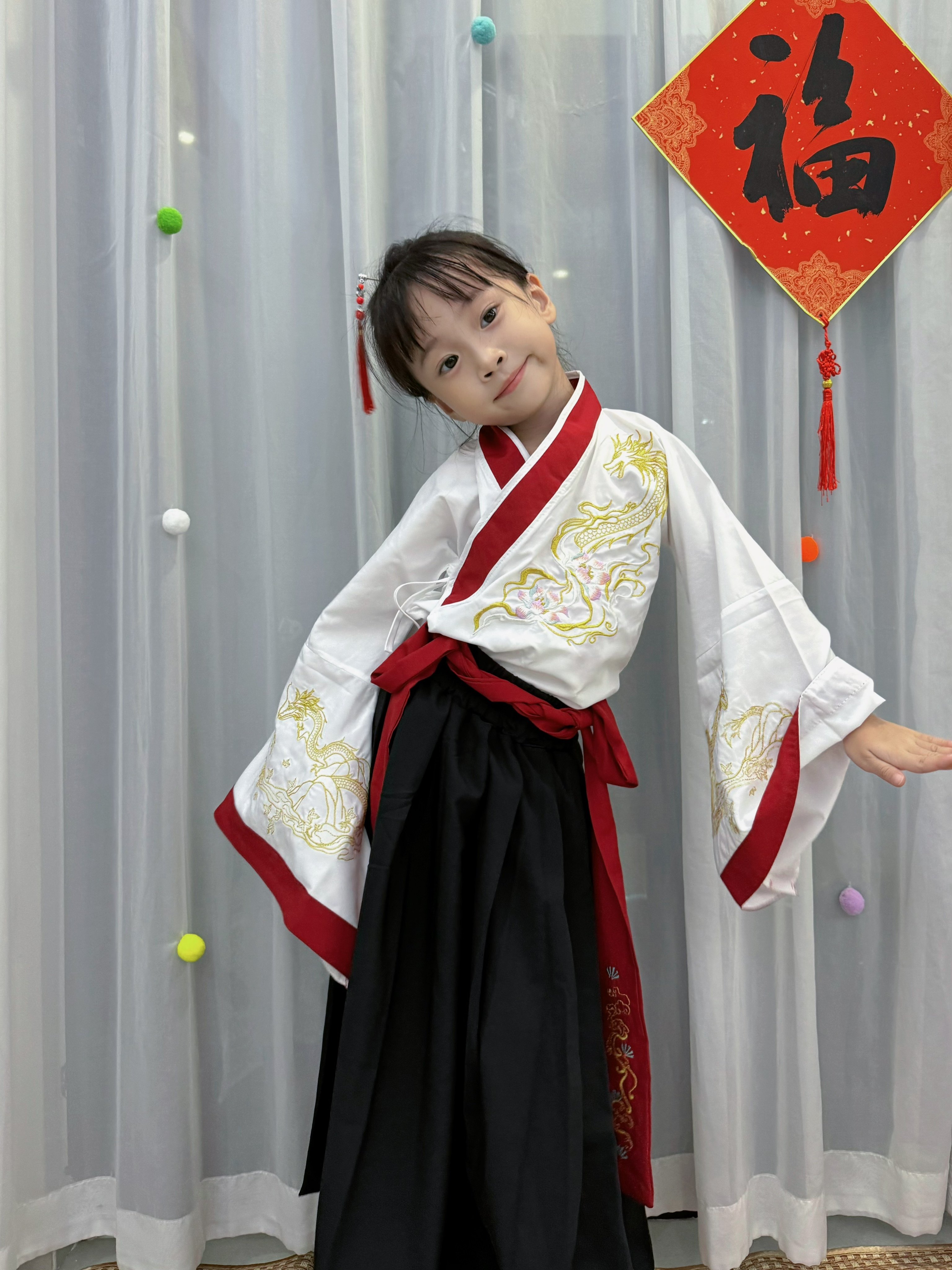 开笔礼汉服儿童国学服装一年级朗诵红色幼儿女古风古装演出服秋冬