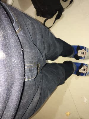 衣服面料很棒，穿到身上很合适。下次还买。