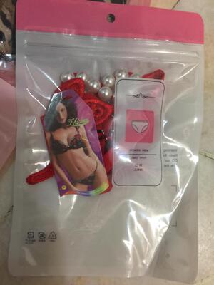 12.12拍现在才到不久，海外购物就是那么久，就来给个评吧! 一次买多件，质量是预期，没色差，尺码可以，物流可以，还有赠品哦。可以再购哦！