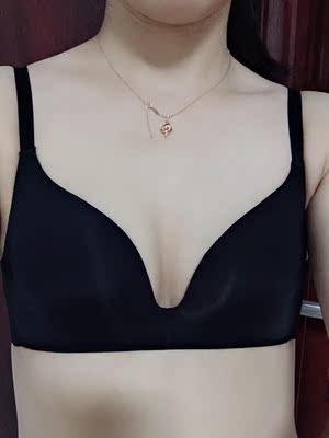 内衣收到啦！一片式的款式穿起来非常的舒服，很轻巧！好像没有穿内衣似的，一点都不压迫