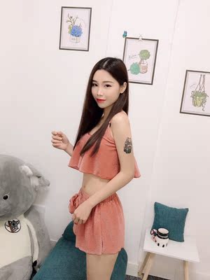 泳衣质量比我想象中好，而且实物比图片好看呢！颜色也好温柔，越看越喜欢，准备去旅游就能派上用场啦～