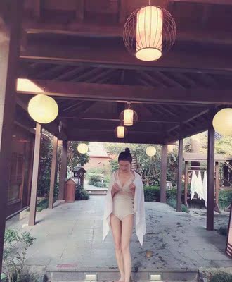 发货很快,物流也给力,穿上很仙哦,美美哒,还可以遮肚子上的肉肉,很显身材哦,看上的赶紧入手吧。 发货很快,物流也给力,穿上很仙哦,美美哒,还可以遮肚子上的肉肉,很显身材哦,看上的赶紧入手吧。