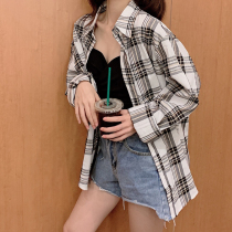 2021 spring and summer new Korean version of ins loose bf wind plaid shirt coat sunscreen shirt female design sense minority