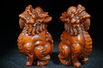 Boutique boxwood carved Sky roar lion ornaments a pair of solid wood carved handlebar living room decoration process collection