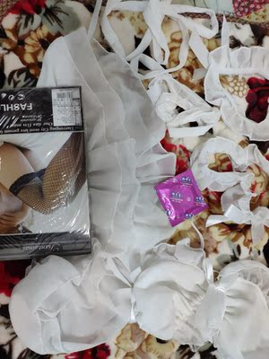 东西真的挺不错的 店家送的礼物挺喜欢的 期待穿上的样子