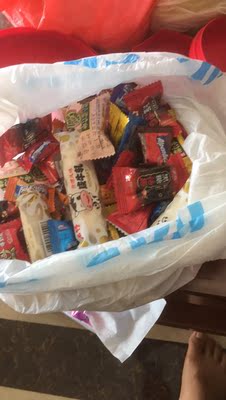 糖果🍬 和超市买便宜一点点。网购方便买了,还行, 糖果🍬 和超市买便宜一点点。网购方便买了,还行,