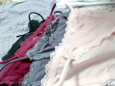 在这家买了内衣觉得质量不错,一眼看中这款内裤。物流一如既往的快,颜色没有色差穿着大小合适。贼性感啦,喜欢的小姐姐可以入哦,推荐~ 在这家买了内衣觉得质量不错,一眼看中这款内裤。物流一如既往的快,颜色没有色差穿着大小合适。贼性感啦,喜欢的小姐姐可以入哦,推荐~