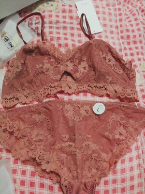 还不错 就是很薄 感觉不值这个价 不适合胖的人 内裤都很性感 送给各位小仙女! 涨淘气值,以前在淘宝天猫上买东西都是系统自动好评,花了有好多好多钱后来才知道淘宝评论的积分可以涨淘气值才知道评论的重要性,所以以后不论买什么东西,我都先把这段话复制粘贴下来,然后再写宝贝评论,没错,评论80字以上就可以获得50个积分!一般般 还不错 就是很薄 感觉不值这个价 不适合胖的人 内裤都很性感 送给各位小仙女! 涨淘气值,以前在淘宝天猫上买东西都是系统自动好评,花了有好多好多钱后来才知道淘宝评论的积分可以涨淘气值才知道评论的重要性,所以以后不论买什么东西,我都先把这段话复制粘贴下来,然后再写宝贝评论,没错,评论80字以上就可以获得50个积分!一般般