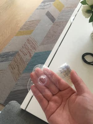 宝贝收到了 快递特别快就到手了，试用了非常服帖 带上以后也不痛了；很满意