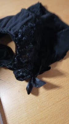 宝宝们！！半~价买滴。㳂【众】号捜◤用心省◥有巻！！！超级棒！！排在最上面的那个才是噢！终于收到了快递，再也不用担心穿黑色衣服把内衣染色了，很漂亮的衣服，很喜欢，一套很齐全，设计简单大方很漂亮，物美价廉，双十一领券买的，很便宜，大小正合适，第一次在网上买内衣，买的很合适，下次还会继续光顾的。