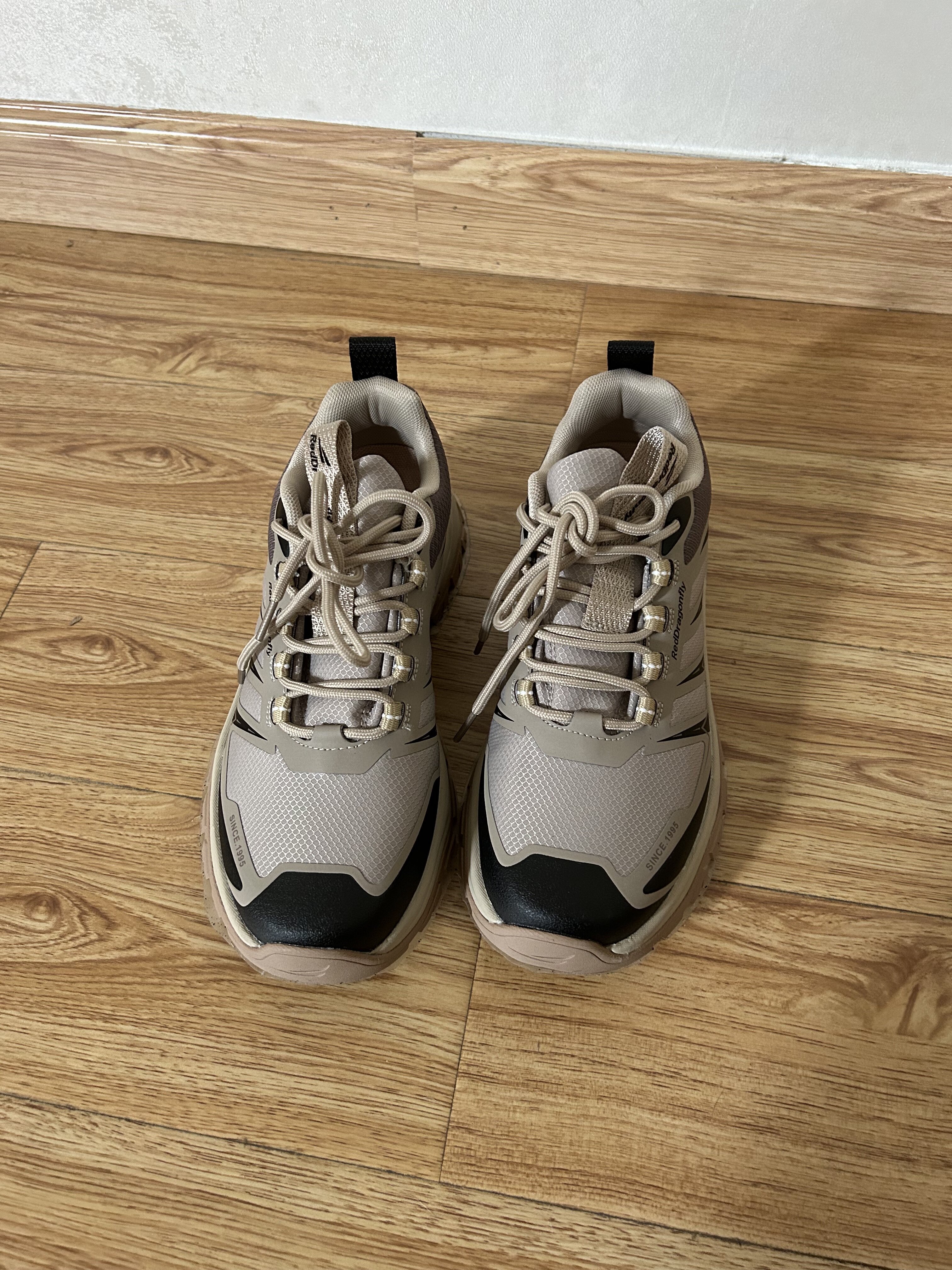 红蜻蜓男休闲运动鞋春秋新款男鞋户外登山鞋透气轻便时尚休闲鞋男