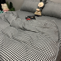 Japanese style simple black and white small plaid four-piece set of men and women neutral style quilt cover sheets dormitory three-piece set stripes