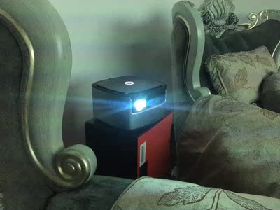 揭秘办公室用BenQ明基i707手机投影仪怎么样，用着便携方便吗？