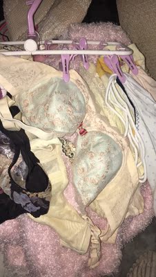 宝贝很好看,穿着也很舒服,不比我商场里的穿的差 宝贝很好看,穿着也很舒服,不比我商场里的穿的差