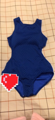 肩膀部分有点勒,颜色很显肤色,去泡温泉♨️应该不错! 肩膀部分有点勒,颜色很显肤色,去泡温泉♨️应该不错!