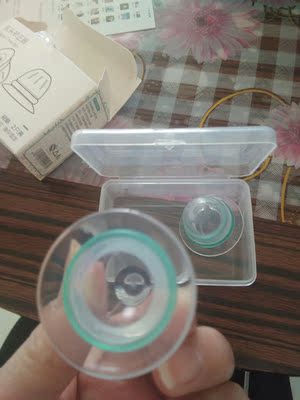 宝贝收到了，外观设计简单漂亮干净，材质柔软适中，价格不贵质量不错真心不错值得购买推荐，店家服务态度不错。很不错的购物呢