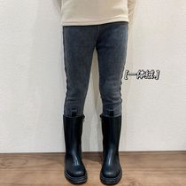 Childrens 2021 new autumn Korean version of girls spring and autumn jeans one-piece velvet foreign style baby thin small feet pants