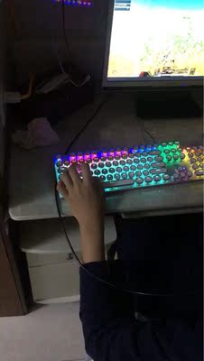 点评腹灵M104北美版电竞游戏机械键怎么样，为何销量这么好？