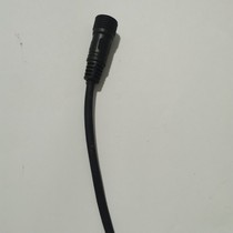 1 flat waterproof line for the insertion of the female head