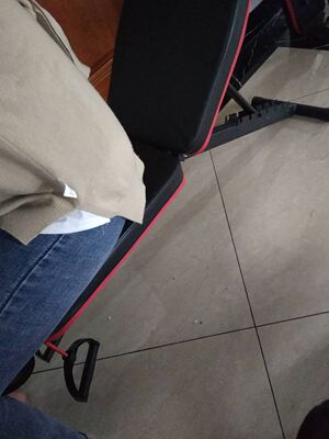 哑铃凳质量不错，管子很粗，用起来很好，个人感觉非常实惠，性价比很高，建议大家去试试！，很愉快的一次购物，满意！