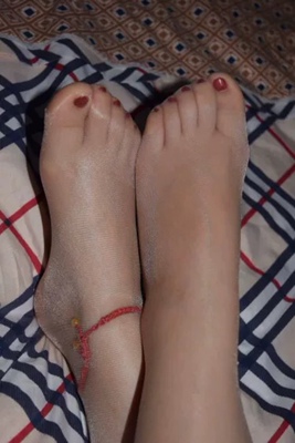 丝袜收到了，质量非常好，非常性感，下次还会来的。