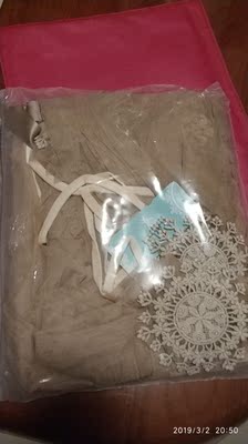 质量很好,穿上柔柔的,物流超快。裙子样子特别好看,好喜欢! 质量很好,穿上柔柔的,物流超快。裙子样子特别好看,好喜欢!