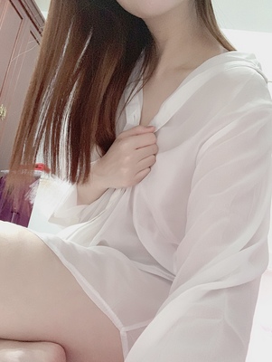 衣服很不错,微透很性感,手感也不错,有点线头不影响整体,满意 衣服很不错,微透很性感,手感也不错,有点线头不影响整体,满意