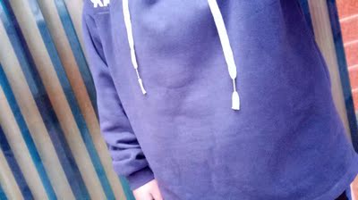 衣服收到啦，特别满意，180斤的胖子穿上刚刚好，不错不错