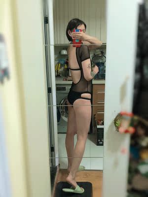 除了小贵 那真是没毛病 必须连纱衣一起买才够性感！迫不及待去泡汤 收割一波眼光了😋 而且必须一提的是 广州寄北京 顺丰竟然隔天到 厉害了👍