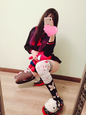 袜子非常好看，非常有范儿，棒极了！！！