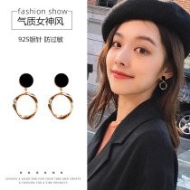 Advanced sense round ring ring earrings 2021 New Tide summer Korean version of temperament sterling silver earrings ear clip light luxury earrings female
