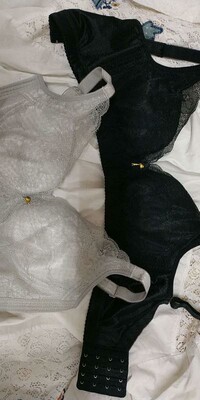 穿了一天才来评价的，质量很好，穿着舒服，样式好看，肩带也不勒，确实显小了，没想到这么好，准备再入手一件拉