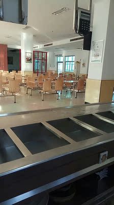 风，从水中掠过，留下粼粼波纹；阳光，从云中穿过，留下丝丝温暖；岁月，从树林中走过，留下圈圈年轮&hellip;&hellip;那么朋友，我们从时代的大舞台上走过，又该留下点什么呢？我们应当留下青春的骄傲，寻梦的足迹；我们应当留下真我的风采与个性的张扬，我们应当留下无悔的演绎和星光的灿烂！