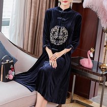 Tang womens autumn and winter clothes improved cheongsam young Chinese style girl retro National Dynasty big gold velvet dress