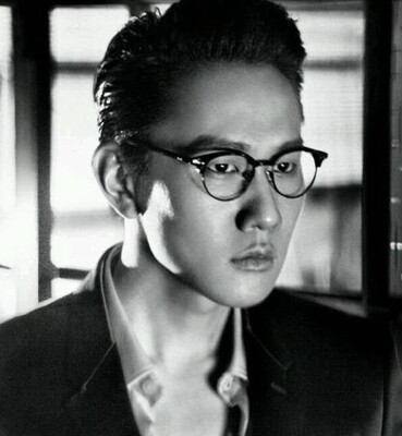 哥瑞的那一种女孩是挺好的，在这家店买了三个，一个是白色，黑色还有一个是结婚用的那种硅胶的胸贴的，不知道兄弟是否是可以重复使用的那种，黑色的前扣式的也非常的好用，真是骑猪的呀，白色的可以适合夏天用吧？黑色的黑雅金好样的，穿着挺舒服的，是前扣式的内衣，没有很累的那种感觉，我觉得挺好的，比之前买的都穿上舒服一些，不会觉得很累，很不舒服的感觉