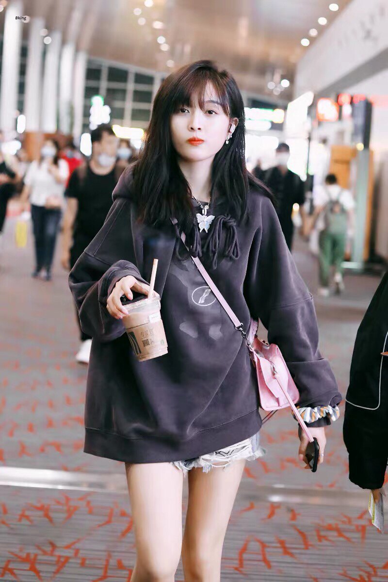 吴宣仪明星同款卫衣秋冬拉链小熊变色印花加绒褪色面料戴帽卫衣女